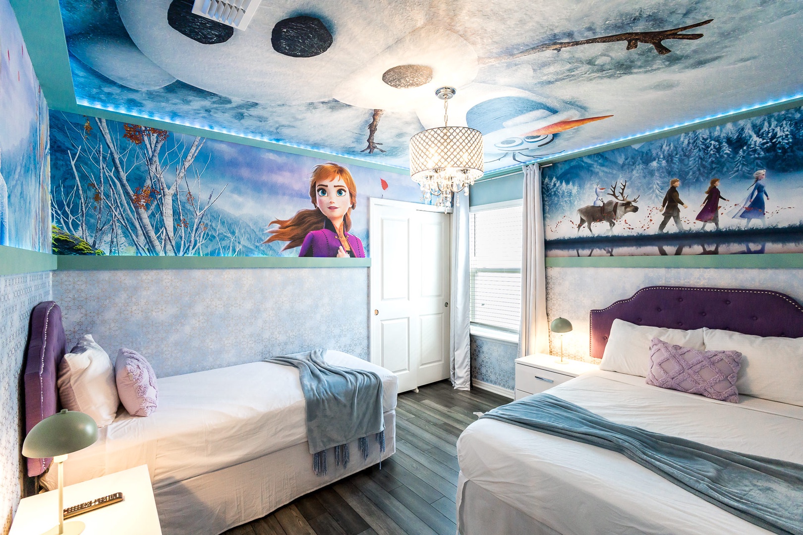 Bedroom 7 Frozen themed with Full bed, Twin bed, and Smart TV