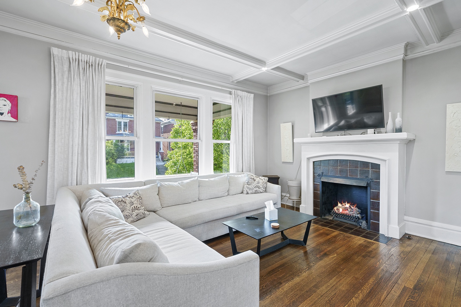 Curl up in the elegant living room & stream your favorite movies