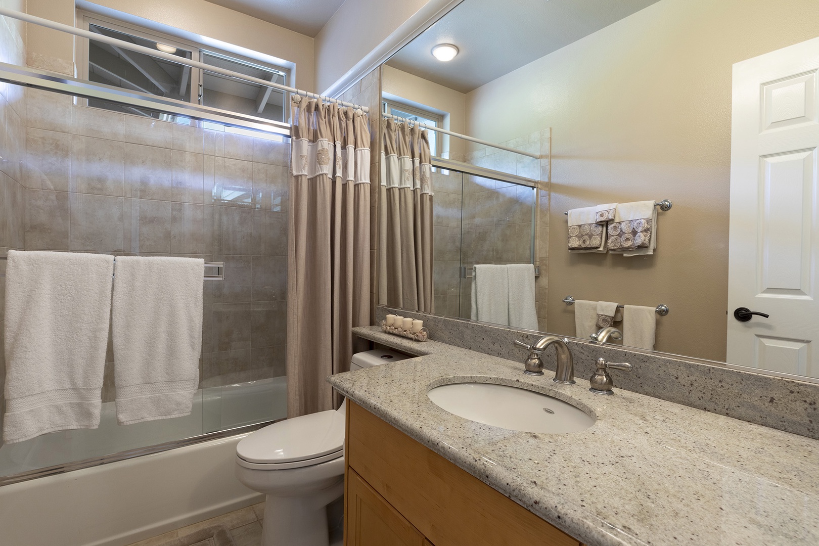 Second Floor Bathroom with Shower/Tub combo