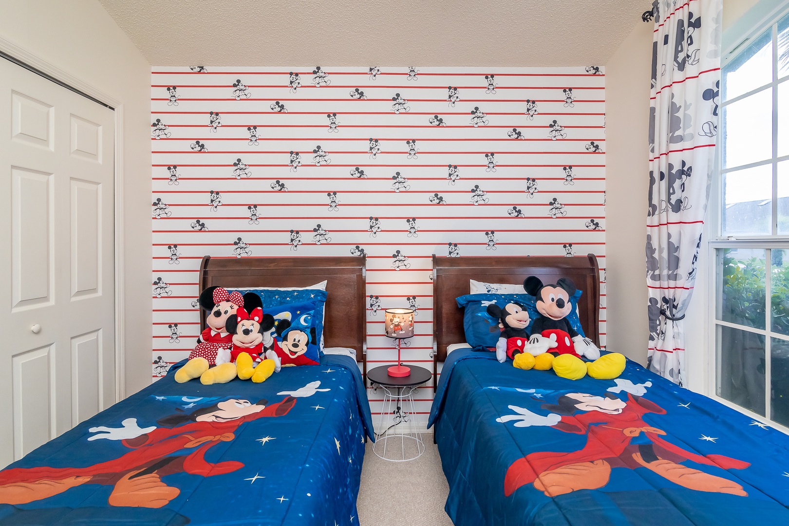 Bedroom #1 with Two Twin Beds