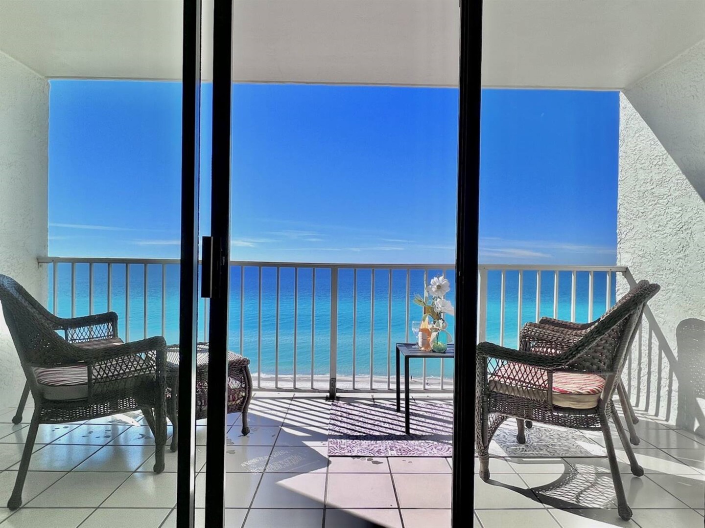 Balcony with amazing panoramic ocean views and outdoor seating