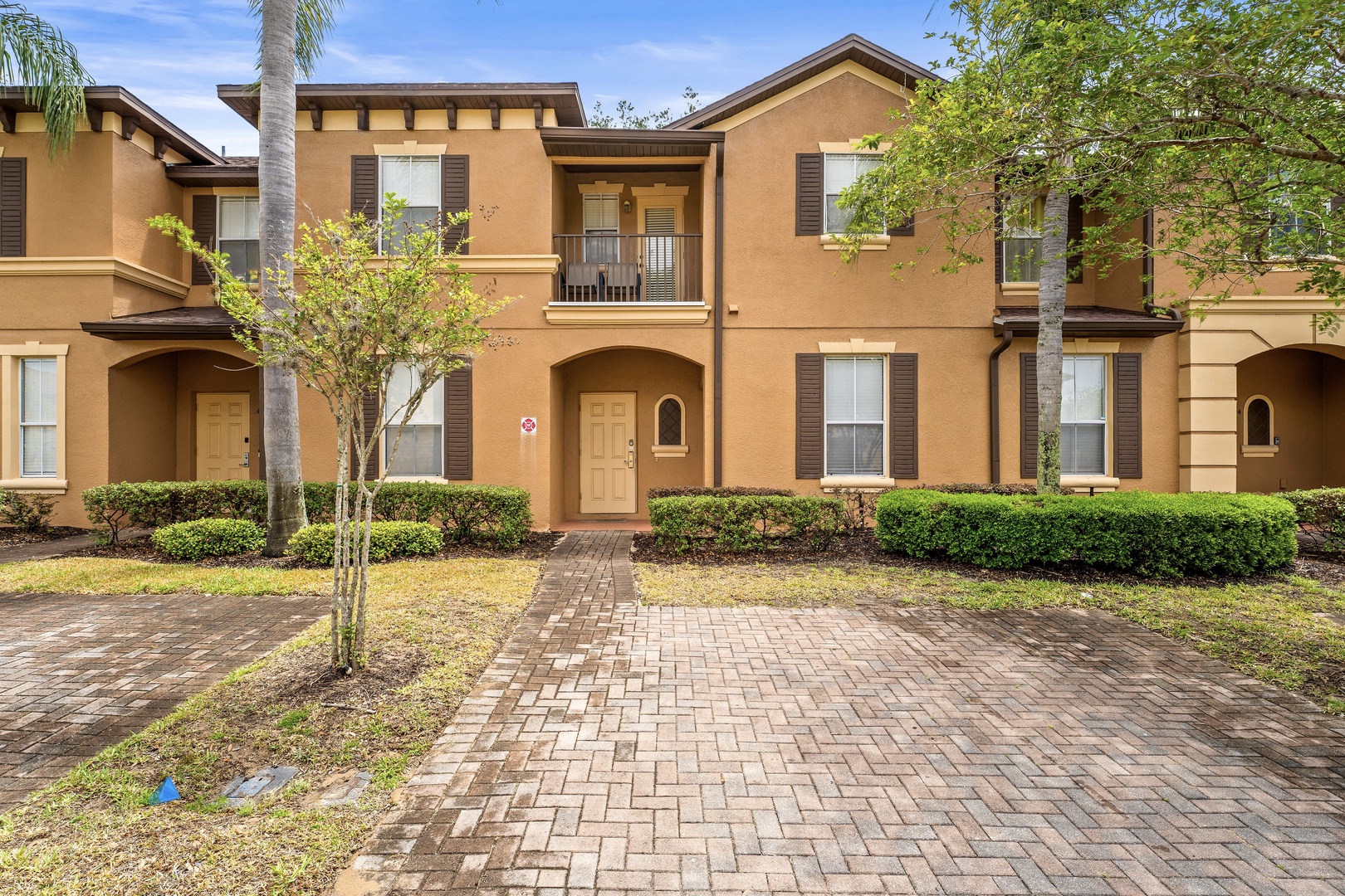 Welcome to Sunrise on Capri at Regal Palms!