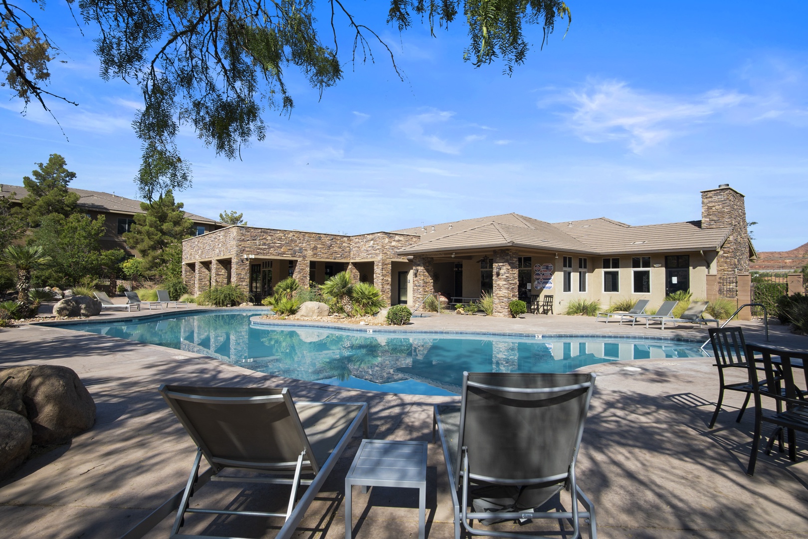 Lounge around the Coral Springs communal pool!