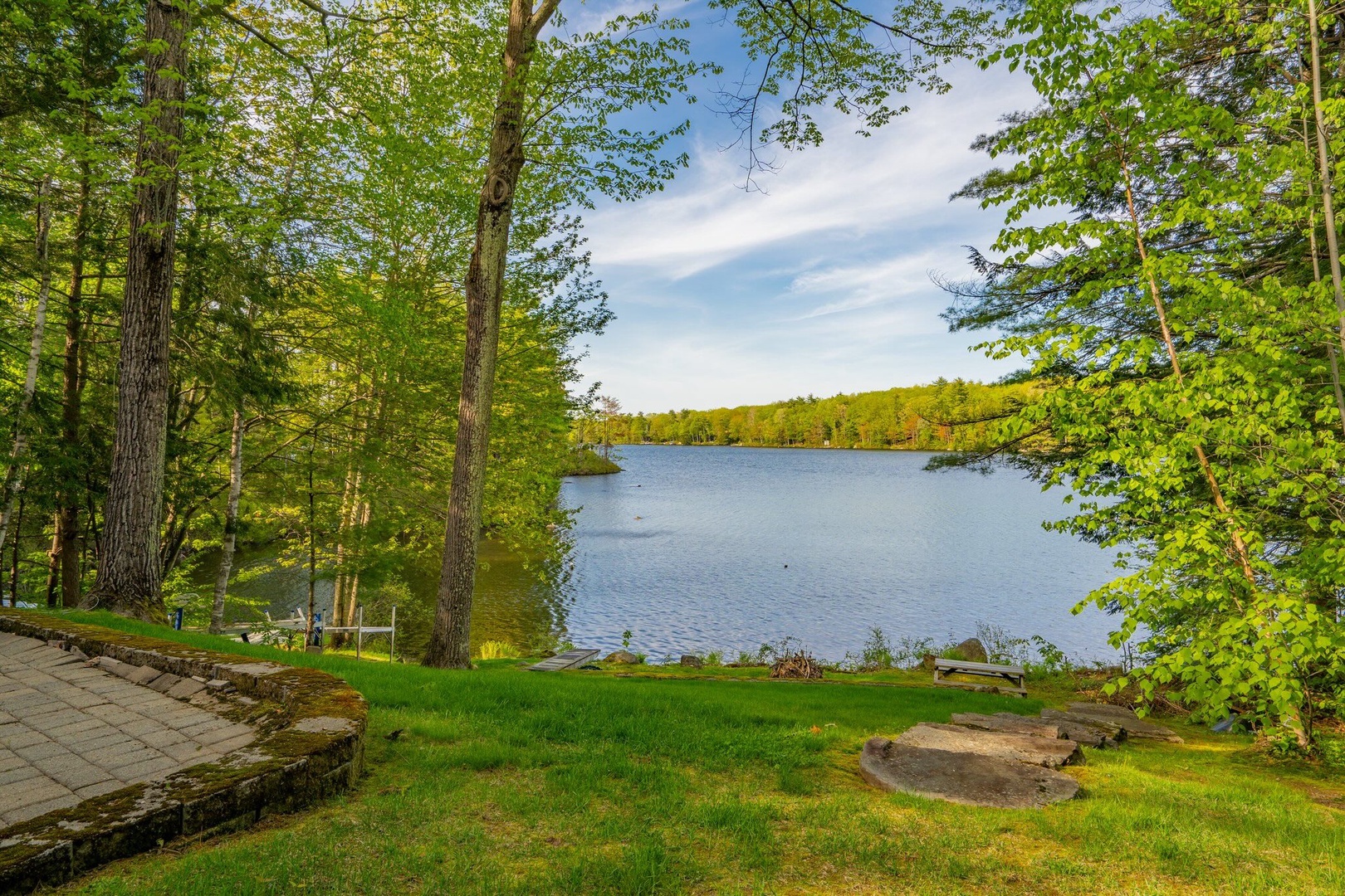 Enjoy a family picnic with this amazing scenery