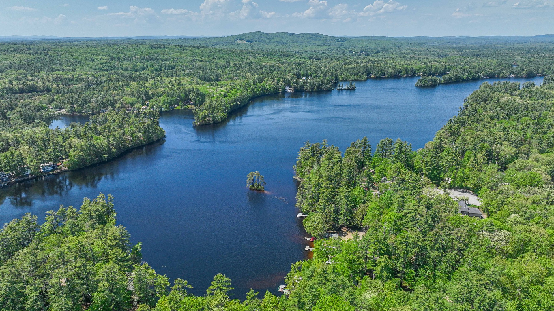 Proximity to the Bauneg Beg Pond