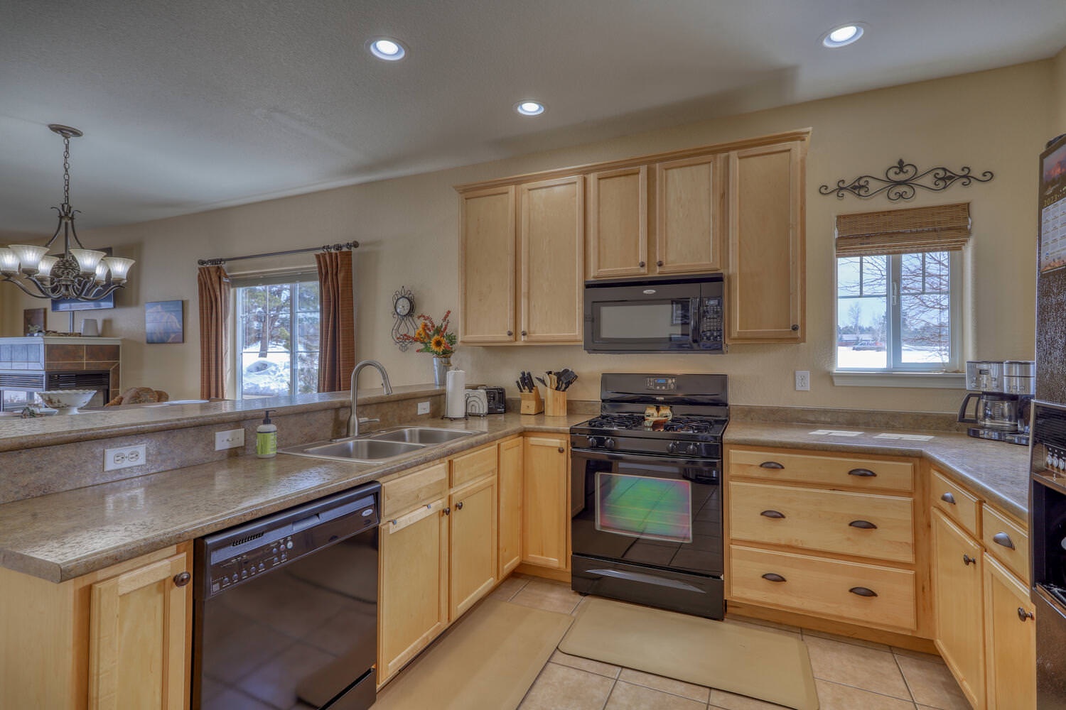 Large, Comfortable Kitchen
