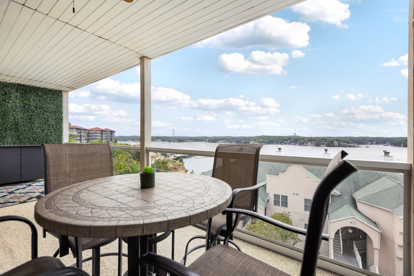 Balcony with outdoor seating