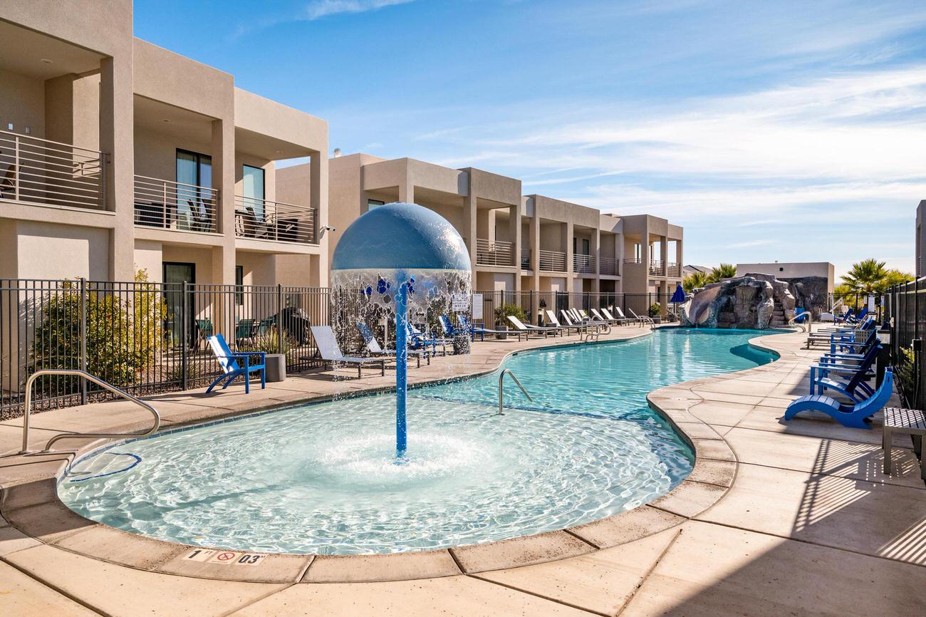 Loft communal pool with kids splash pad