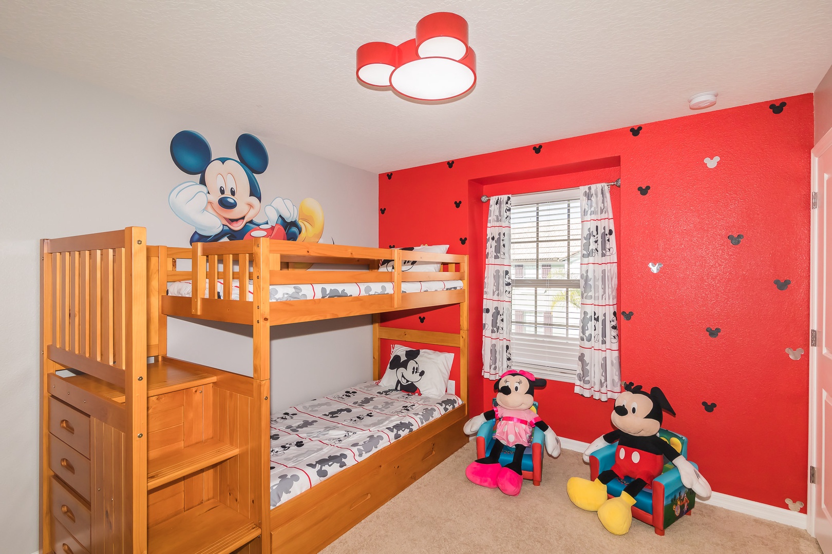 Oh boy! A Mickey themed room