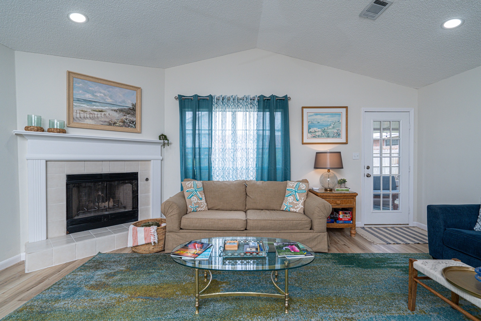 Unwind & relax together in the spacious, airy living room