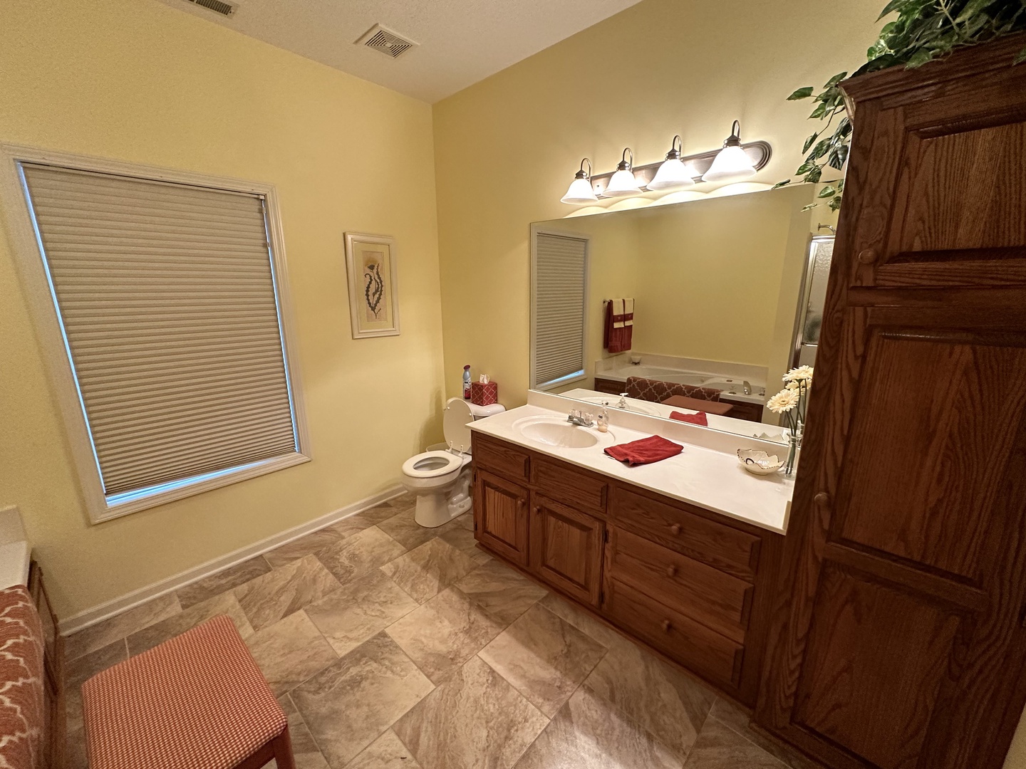 Ensuite bathroom with separate shower, and tub