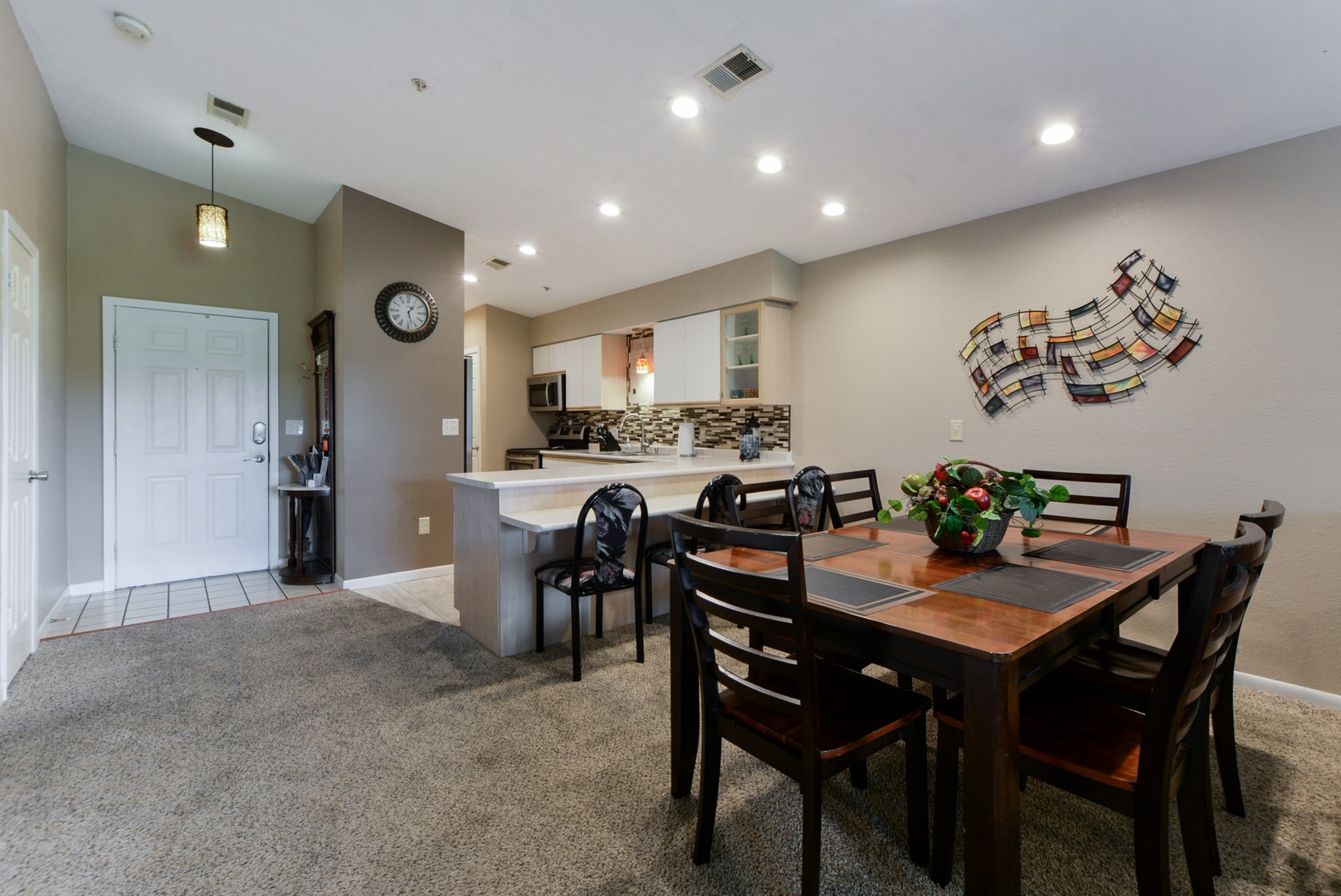 Dining room table fit for 4