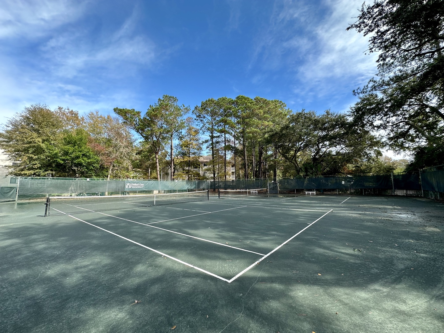 Fiddler's Cove community tennis / pickleball courts are available for your enjoyment