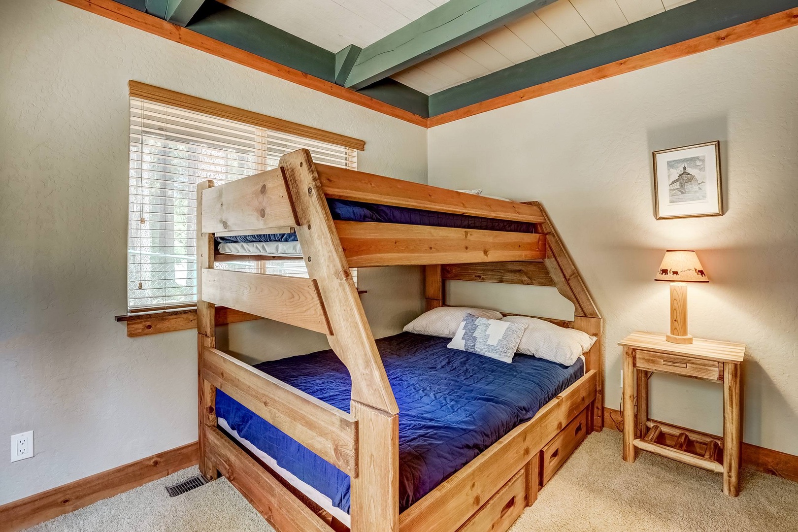 2nd bedroom: Twin over Queen bunkbed, great for kids (main floor)