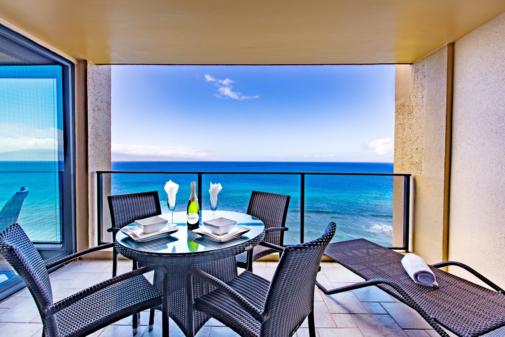Lanai with outdoor seating and breathtaking views
