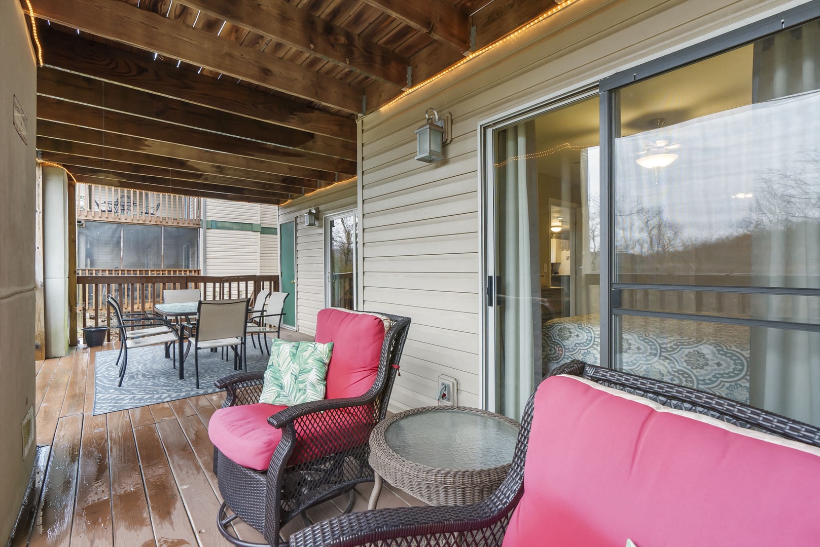 Outdoor seating in the balcony