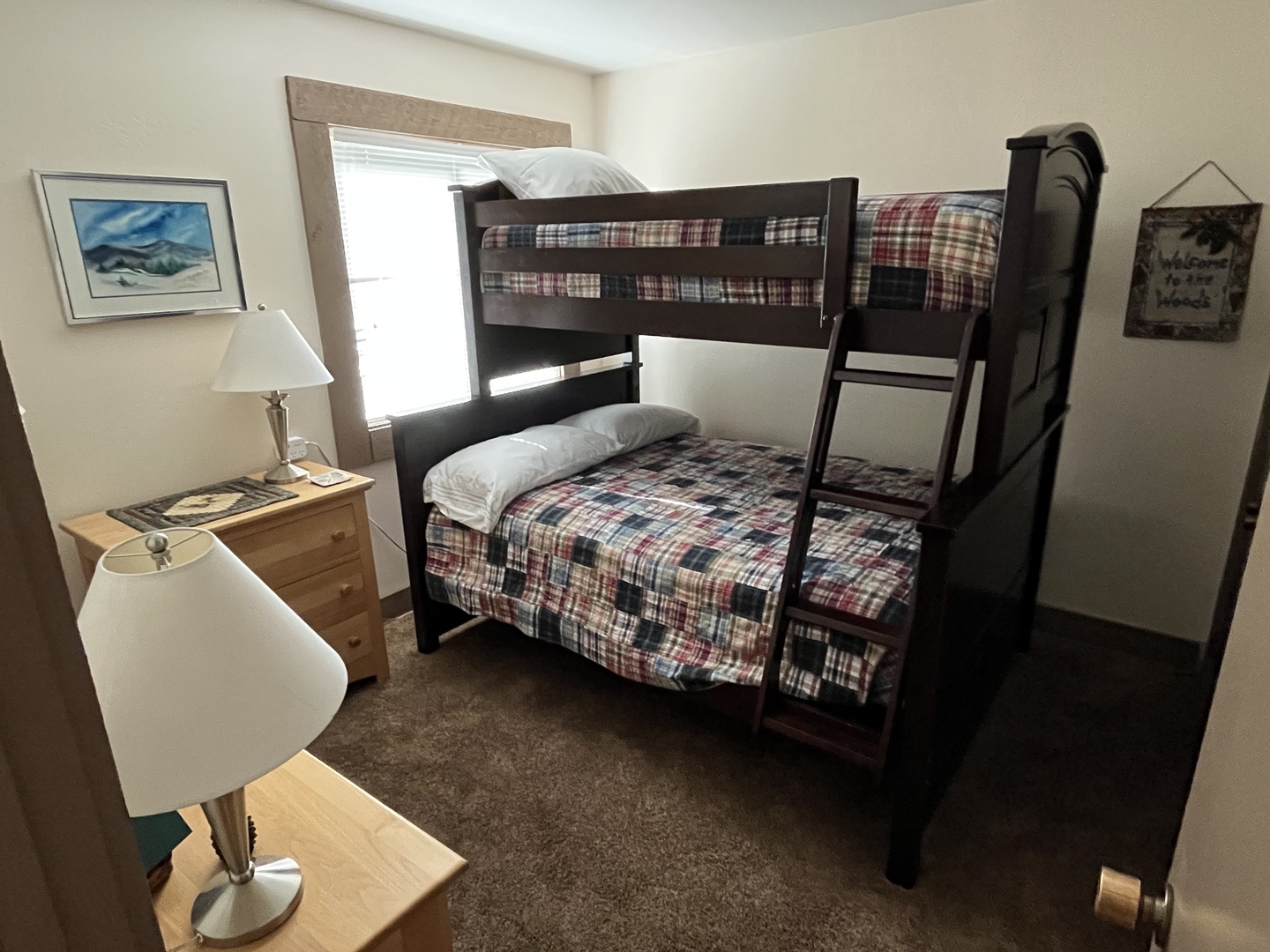 Guest bedroom with Full over twin bunk bed