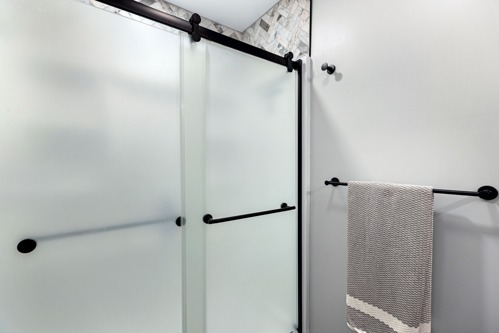 Ensuite bathroom with stand-up shower