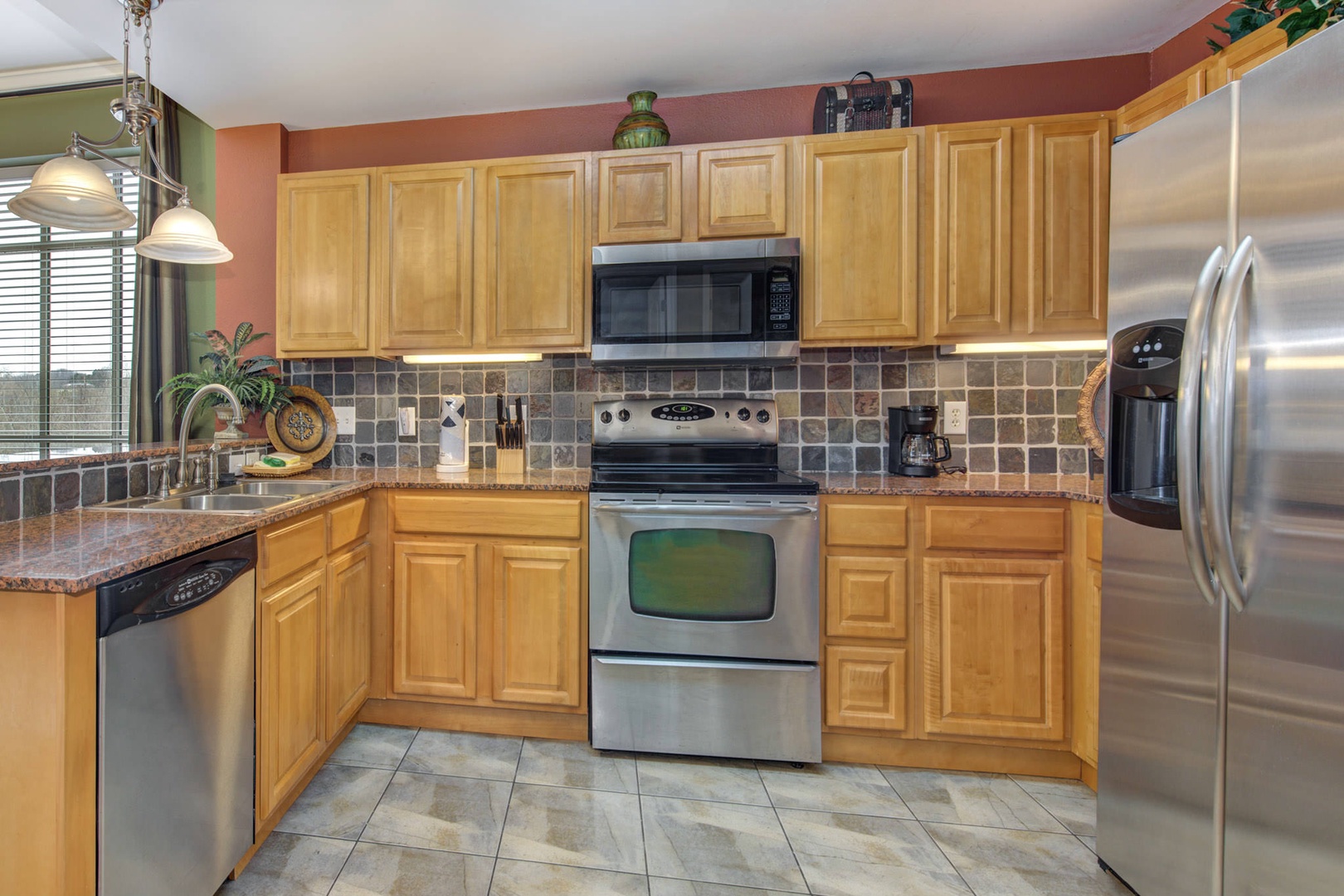 Fully equipped kitchen