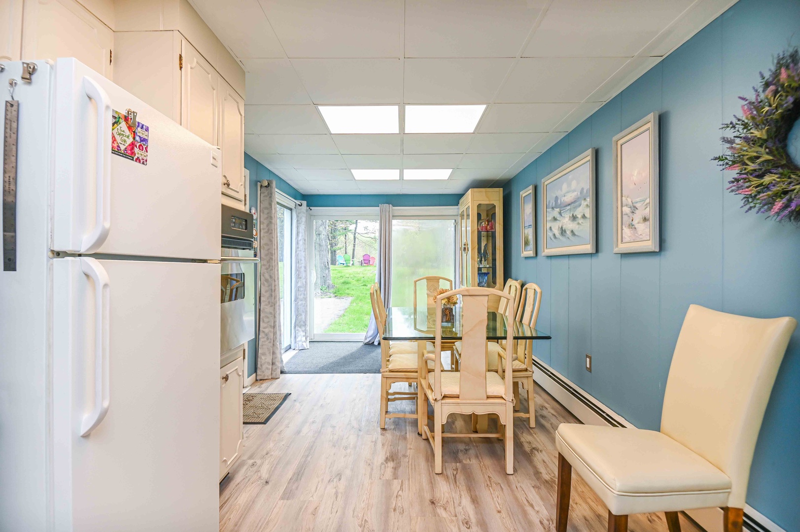 Dining area with table and seating for 6