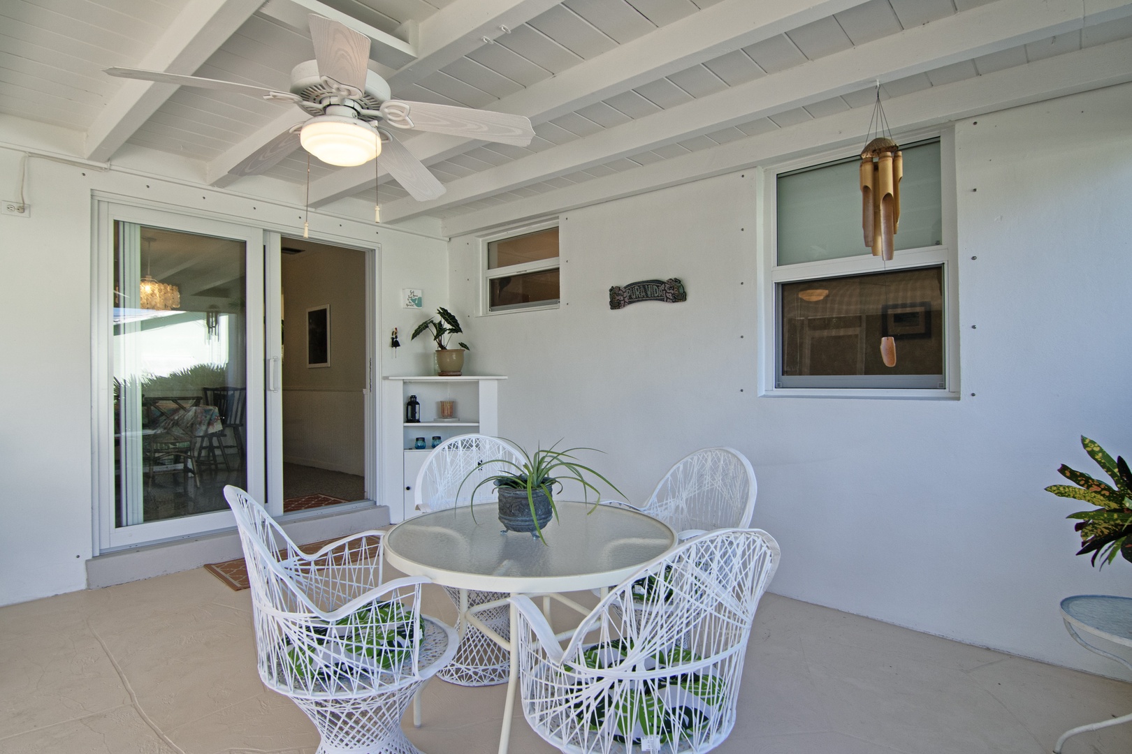 Dine alfresco or lounge the day away in the shaded lanai
