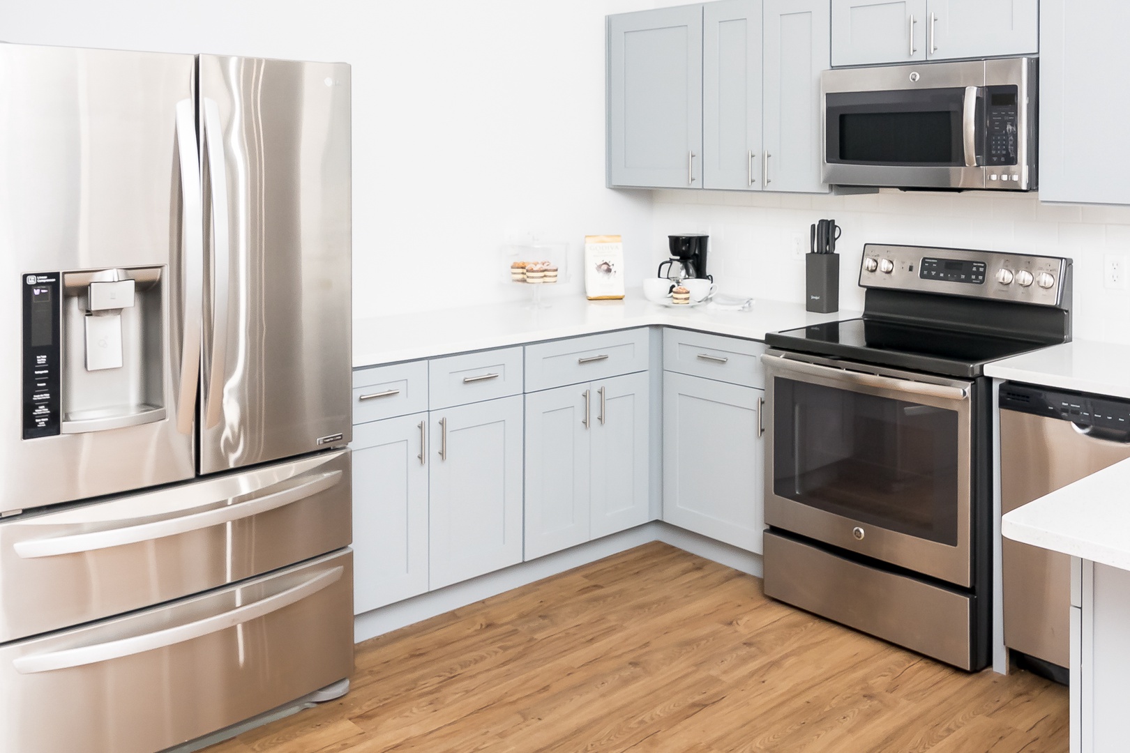 The kitchen offers ample storage space & all the comforts of home