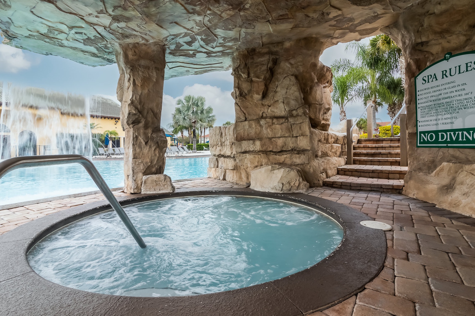 Paradise Palms Resort splash community grotto  hot tub