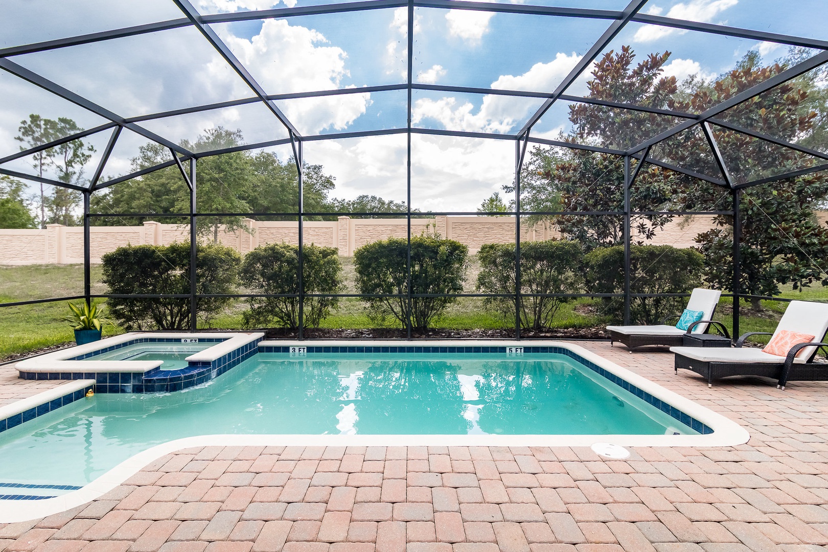 Private screened pool