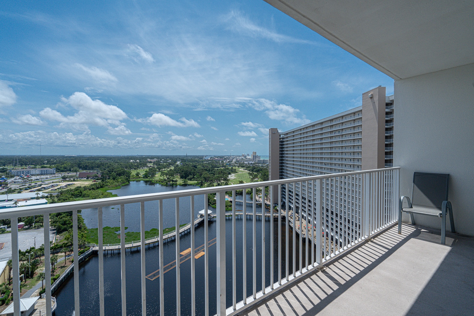 Step out onto the balcony & soak in the stunning views!