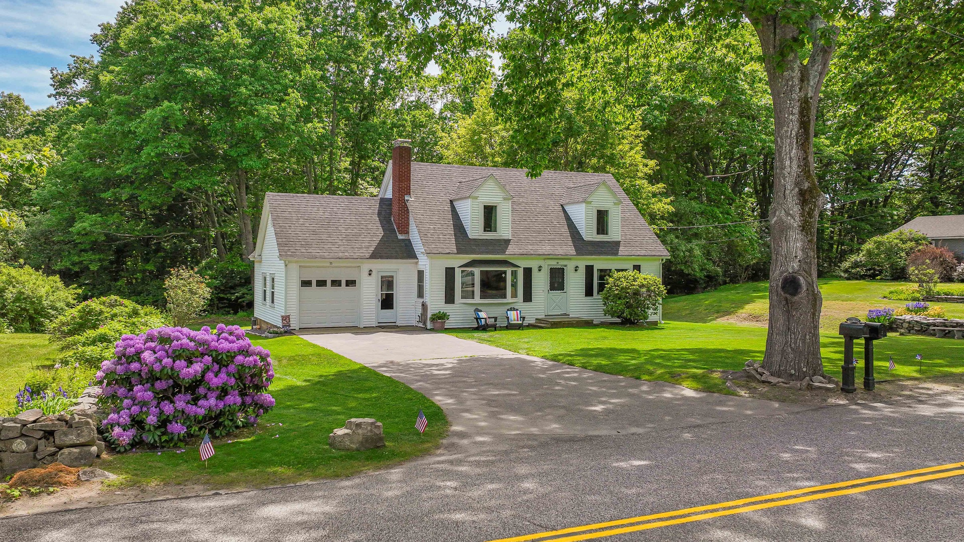 Welcome to Cape Neddick Coastal Hideaway