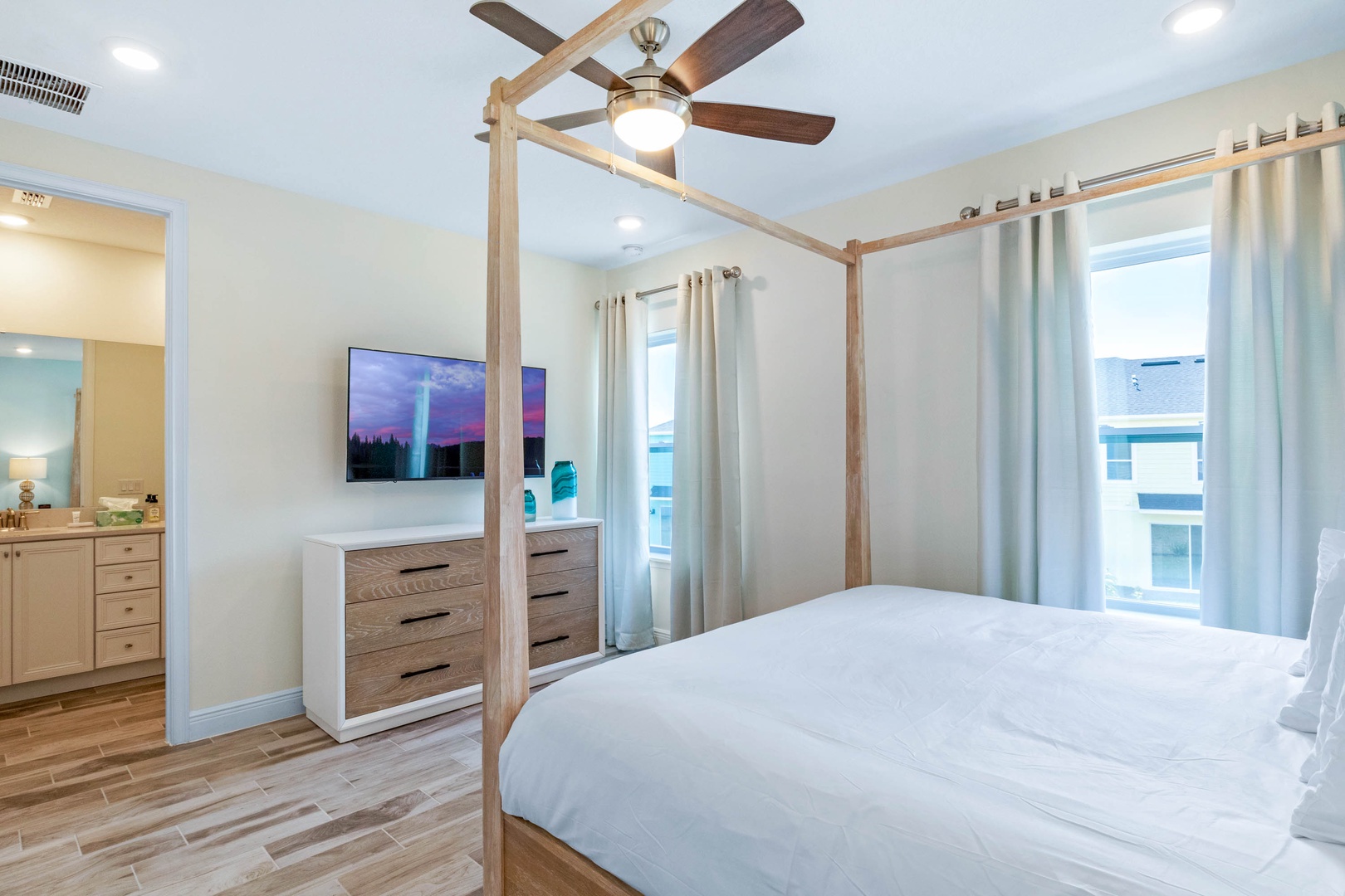 Bedroom 1: King Bedroom offering an En Suite and Smart TV