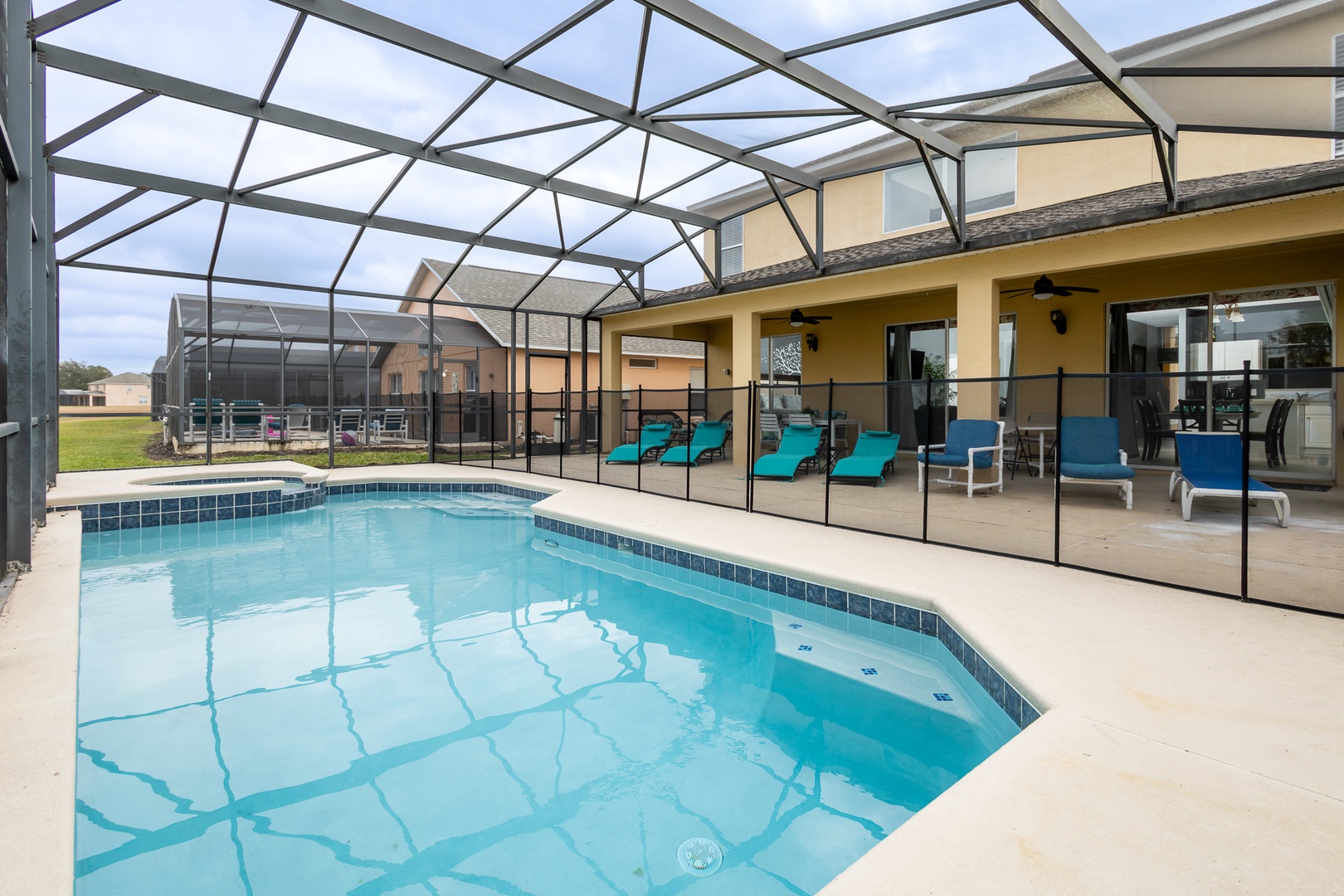 Make a splash in the private pool or lounge the day away under the lanai!