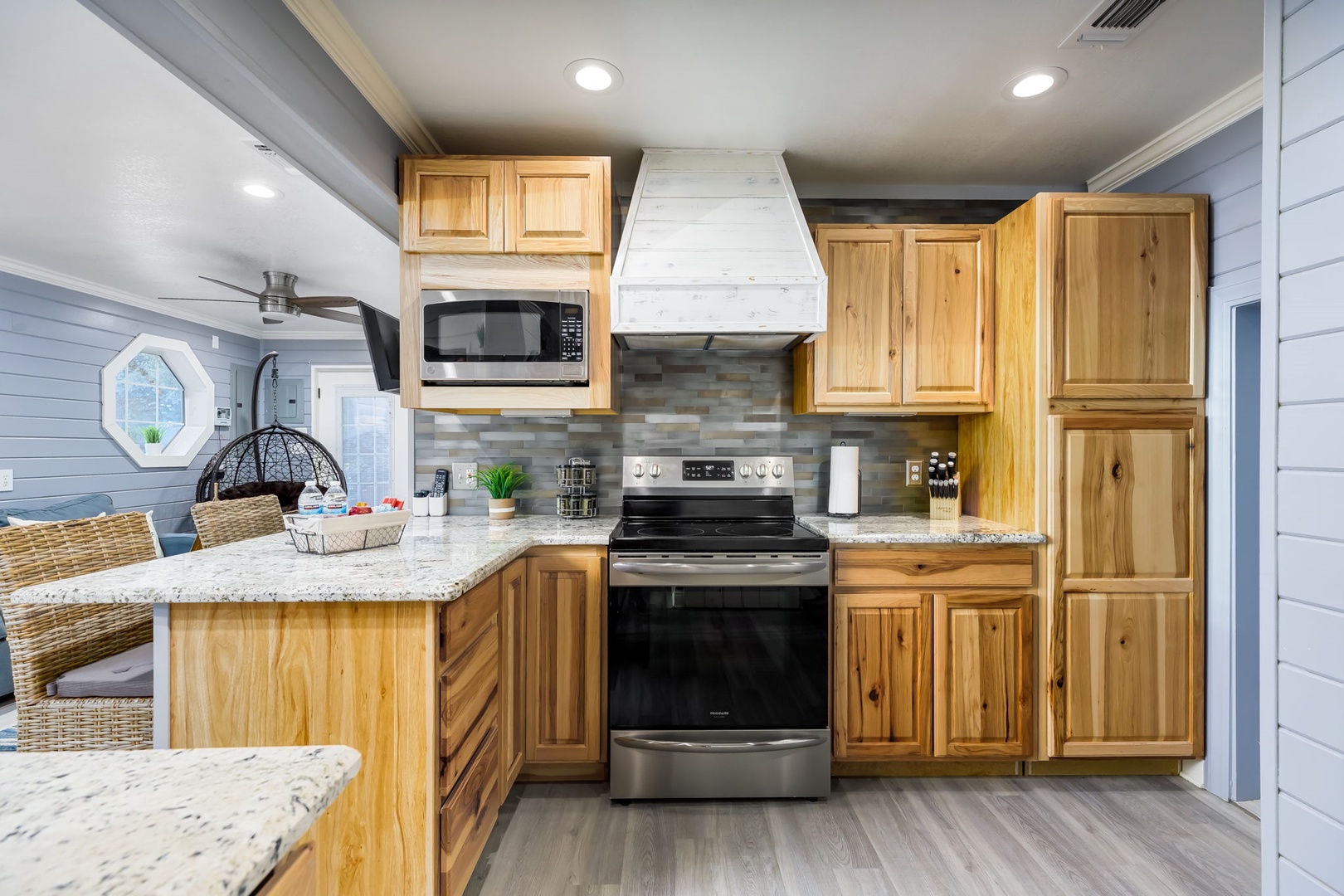 The cabin’s inviting kitchen offers ample space & all the comforts of home