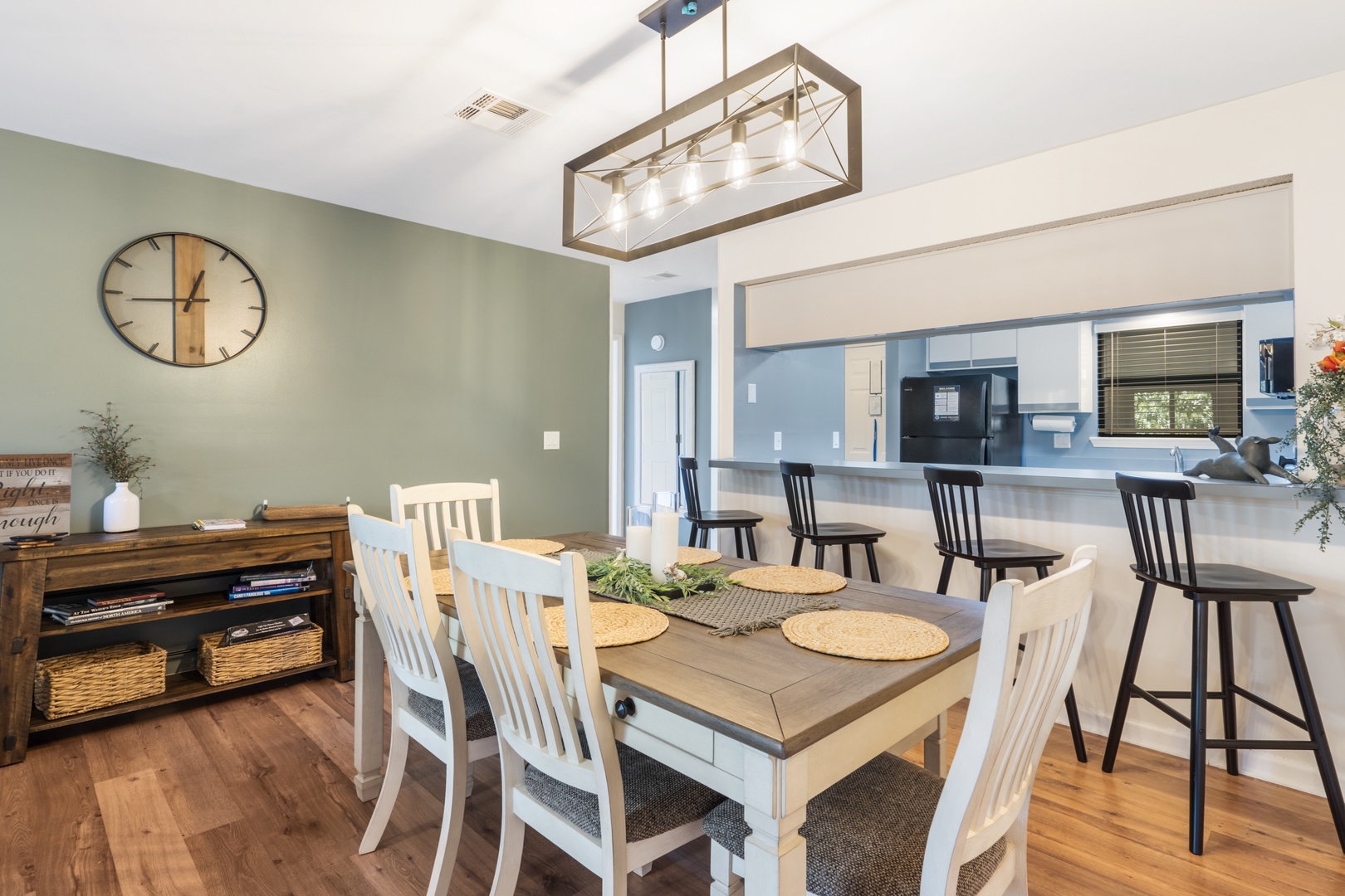 Dining area with table and seating 6