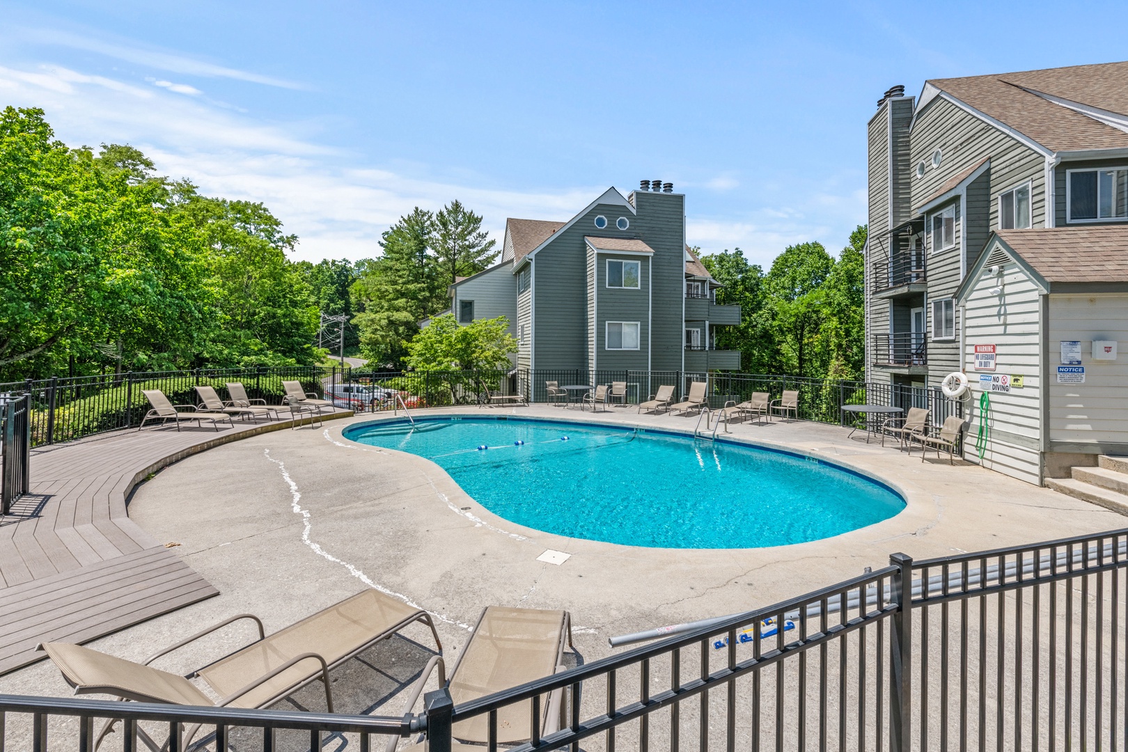 Gatlinburg Summit outdoor pool