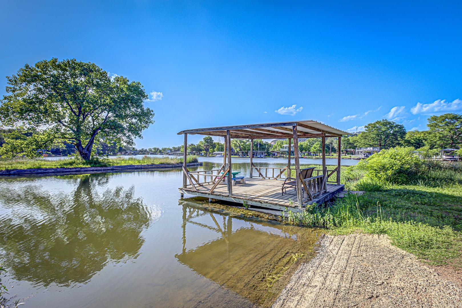 Enjoy a waterside picnic or an evening cocktail on the shared dock!