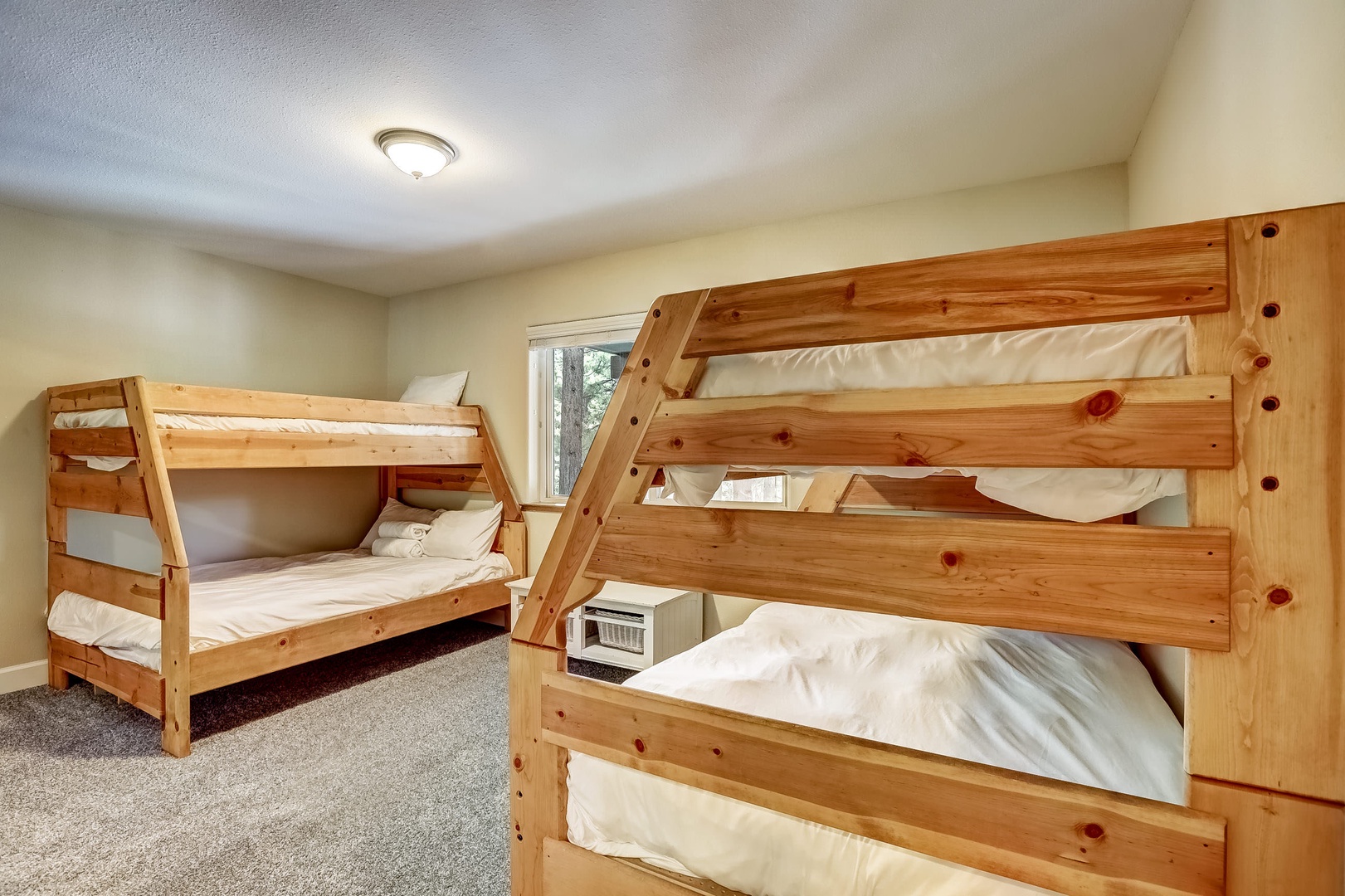 4th bedroom: 2 sets of Twin over Full bunkbeds