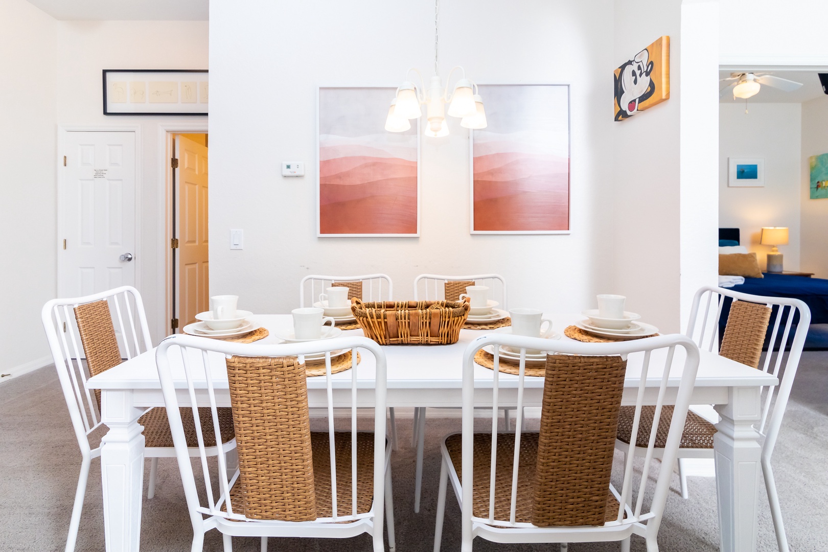 Dining room fit for 6 - modern new furnishings