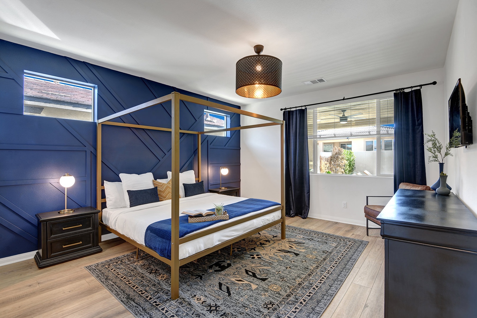 Primary bedroom king and en-suite