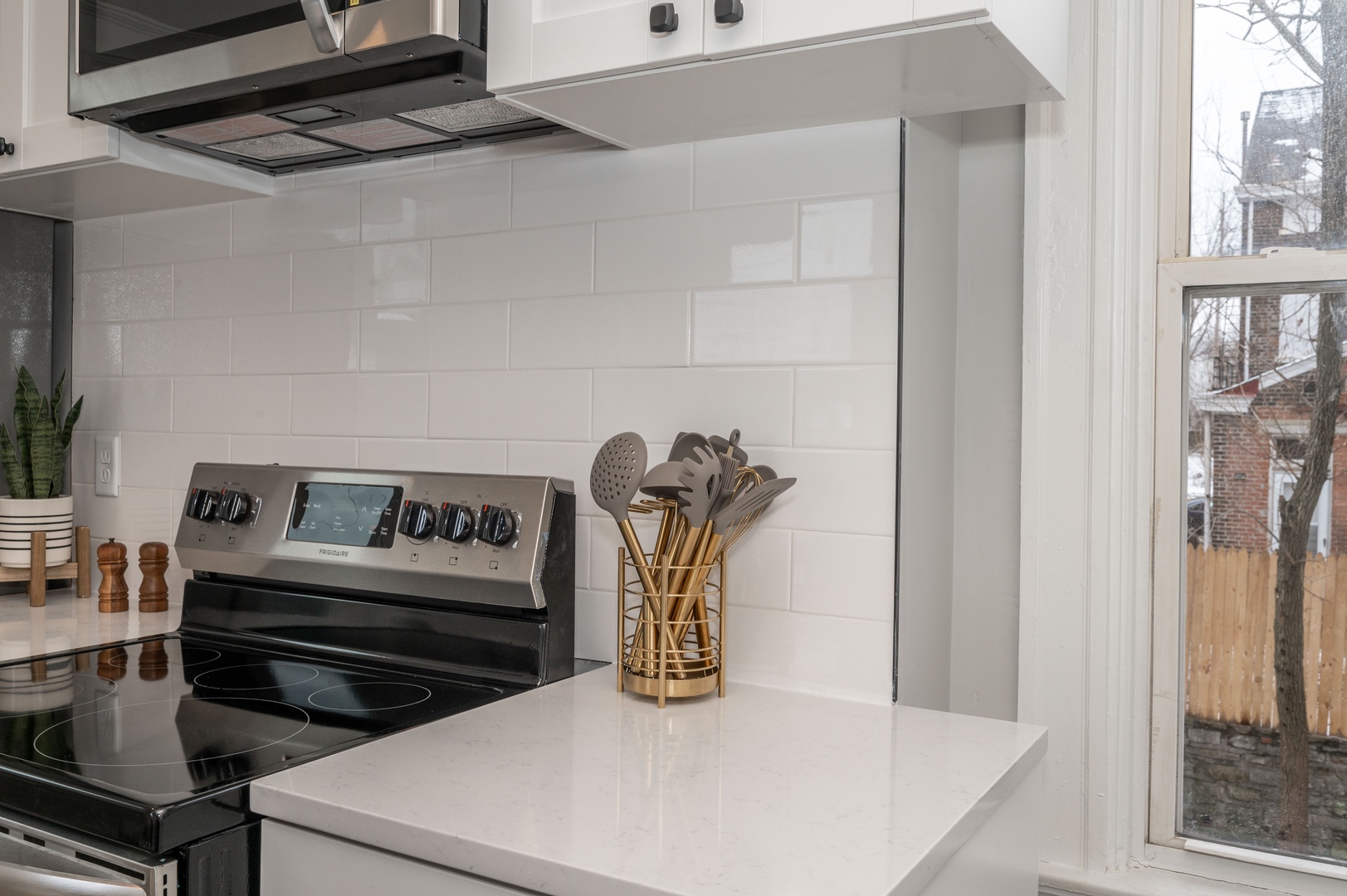 The eat-in kitchen offers ample space & all the comforts of home