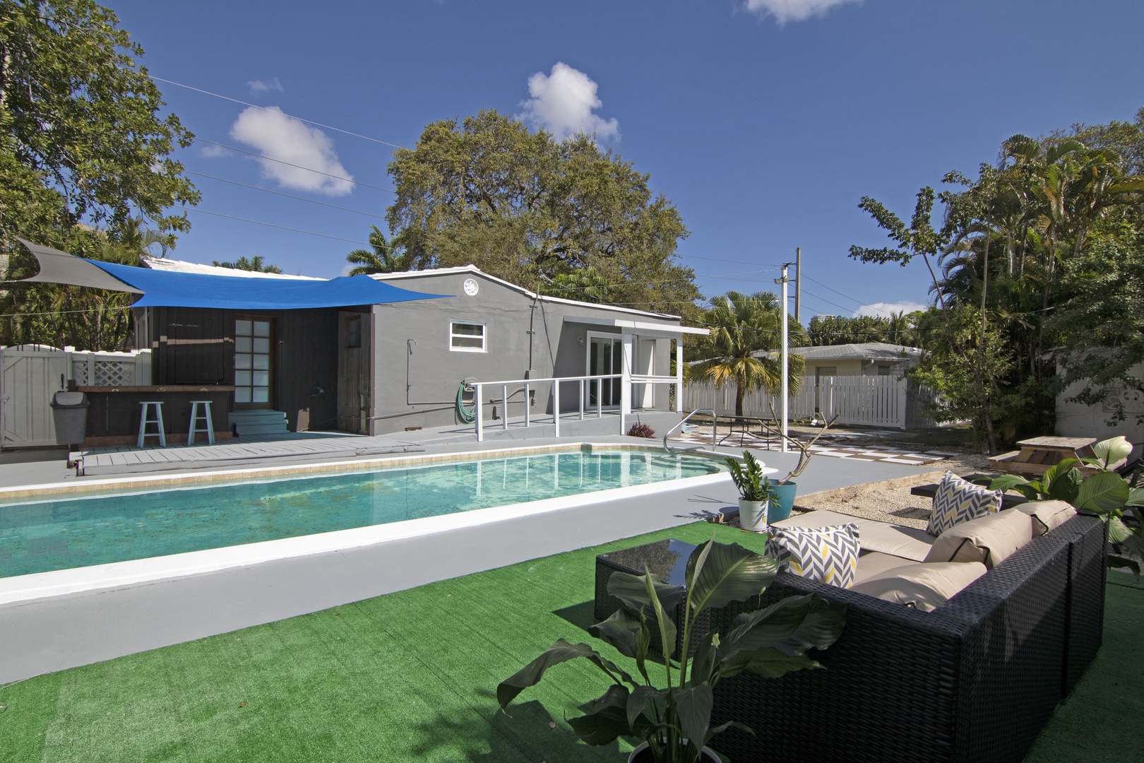 Make a splash in the sunshine in the property’s sparkling shared pool