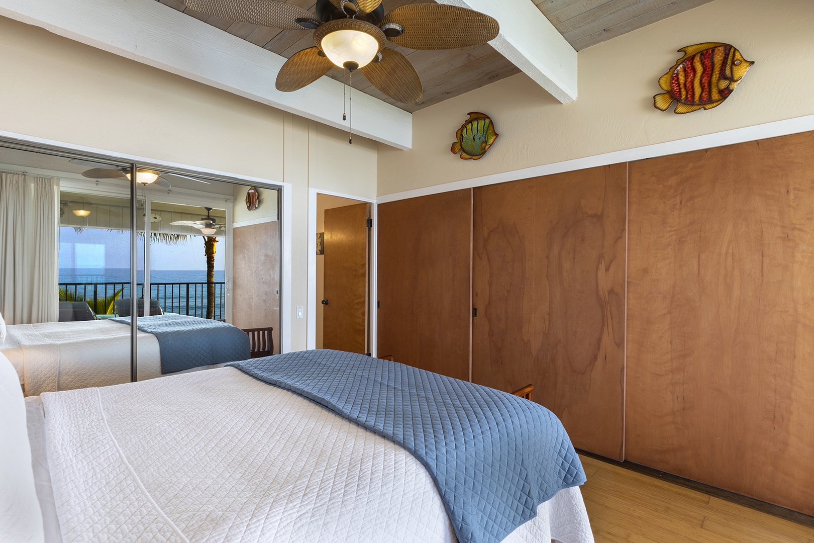 Master bedroom: King bed with ocean views