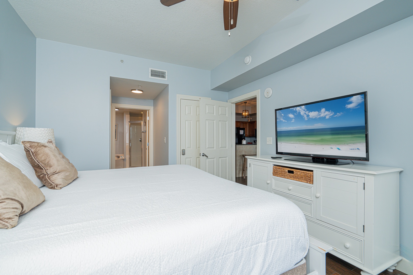 The serene king suite boasts a private ensuite, balcony access,  Smart TV