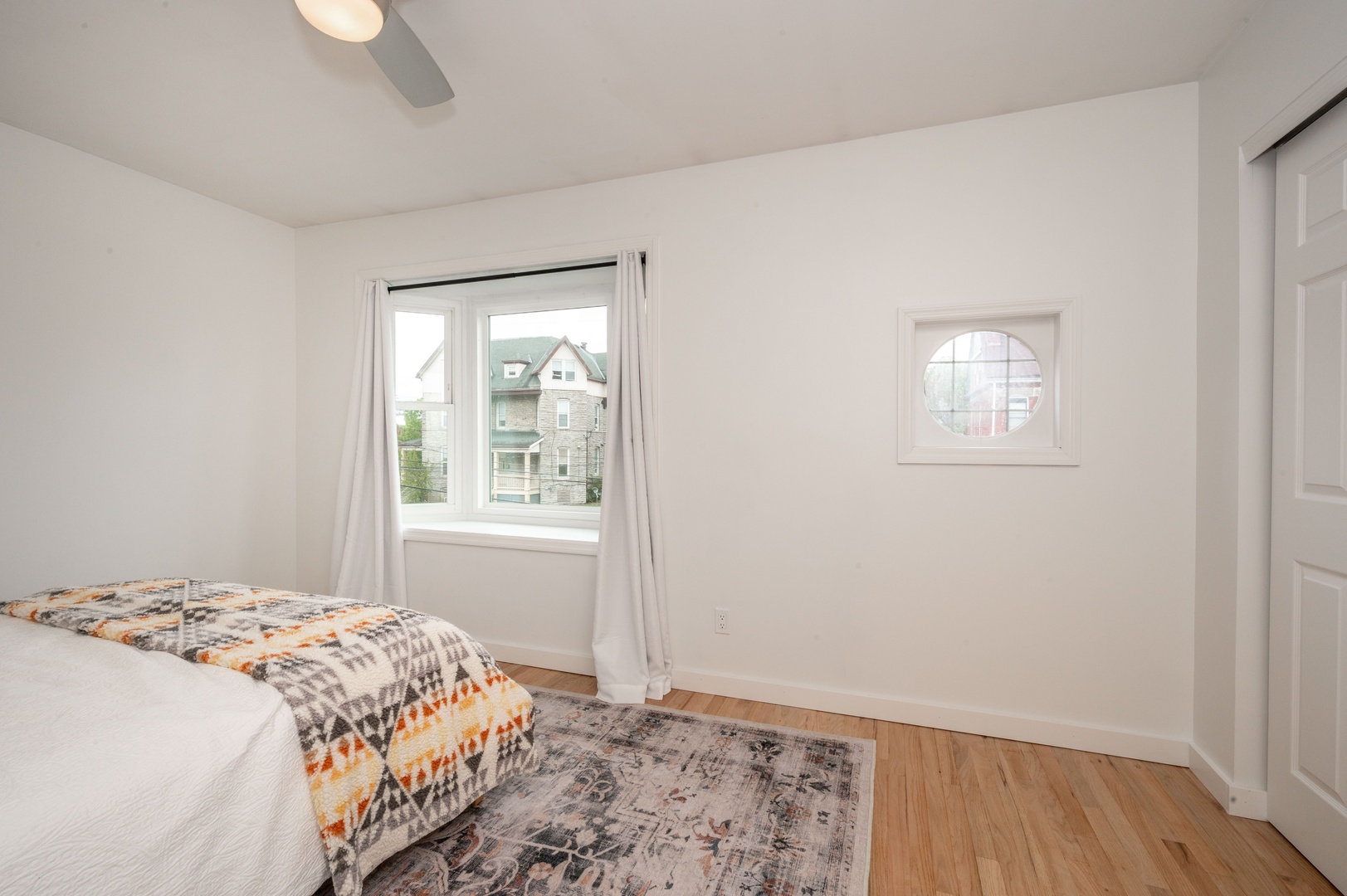 Bedroom 2 with Queen bed (second floor)