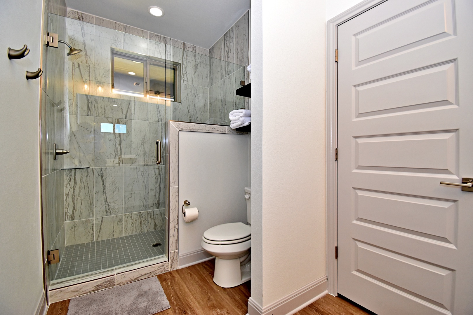 Bathroom 3 en-suite with walk-in shower