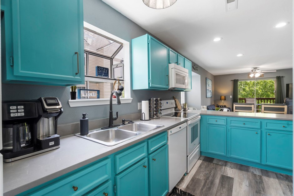 Unit 3 – Stay connected during your stay with the open-concept layout in the Kitchen and Living/Dining Areas