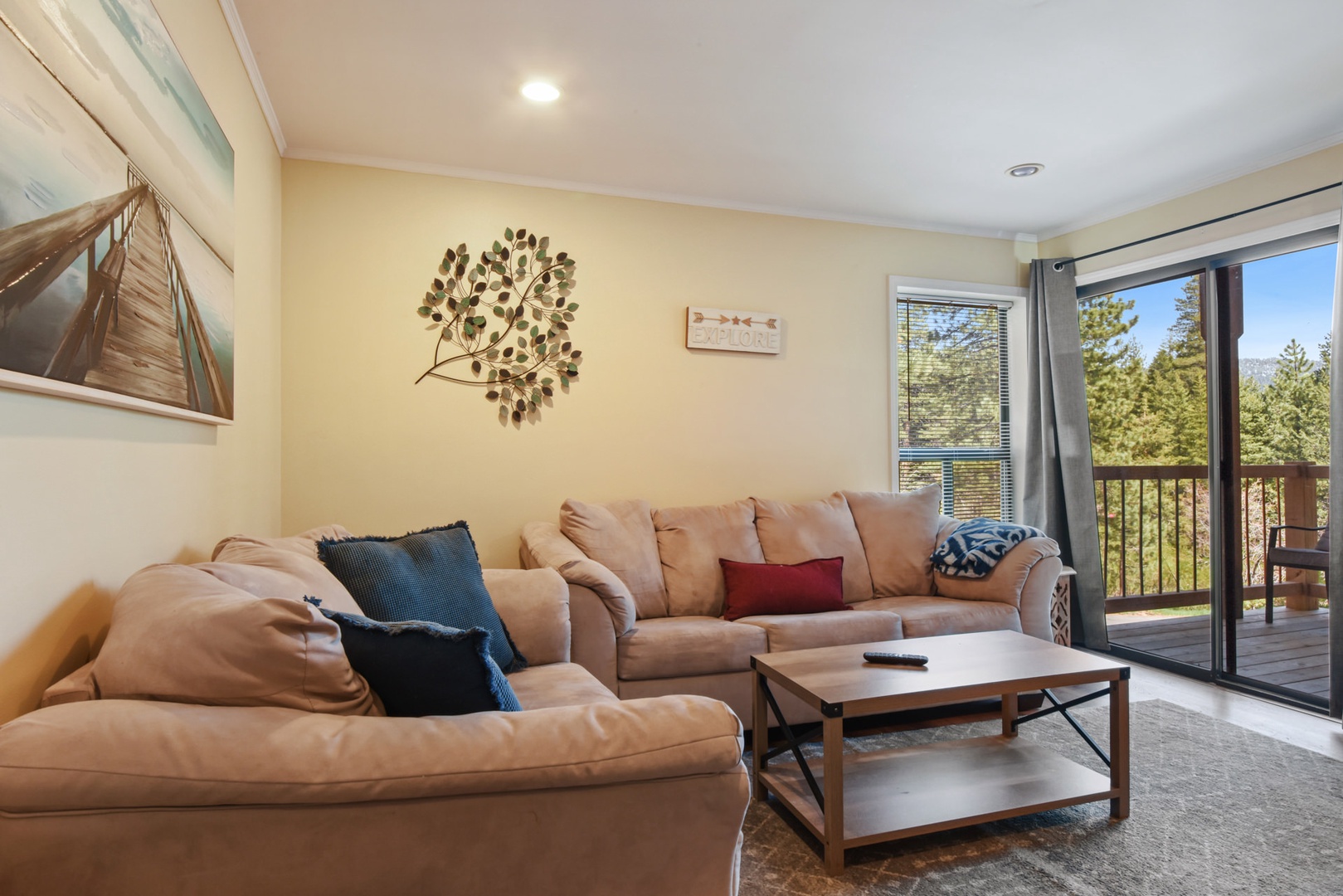 Ample seating for family & friends