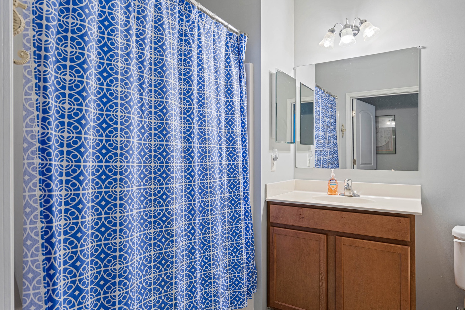 Bathroom #1 Shower/Tub Combo