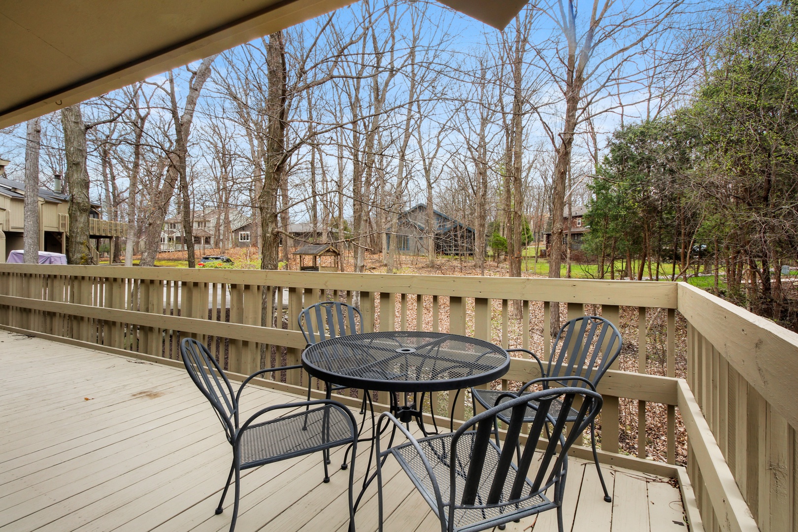 Enjoy a cup of coffee or dine al fresco on the deck, with seating for 4