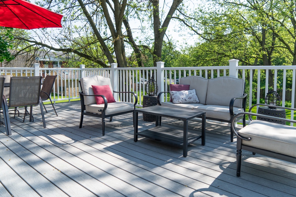 Sitting area to enjoy the weather